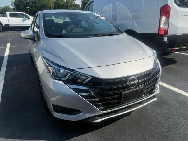 2024 NISSAN Versa