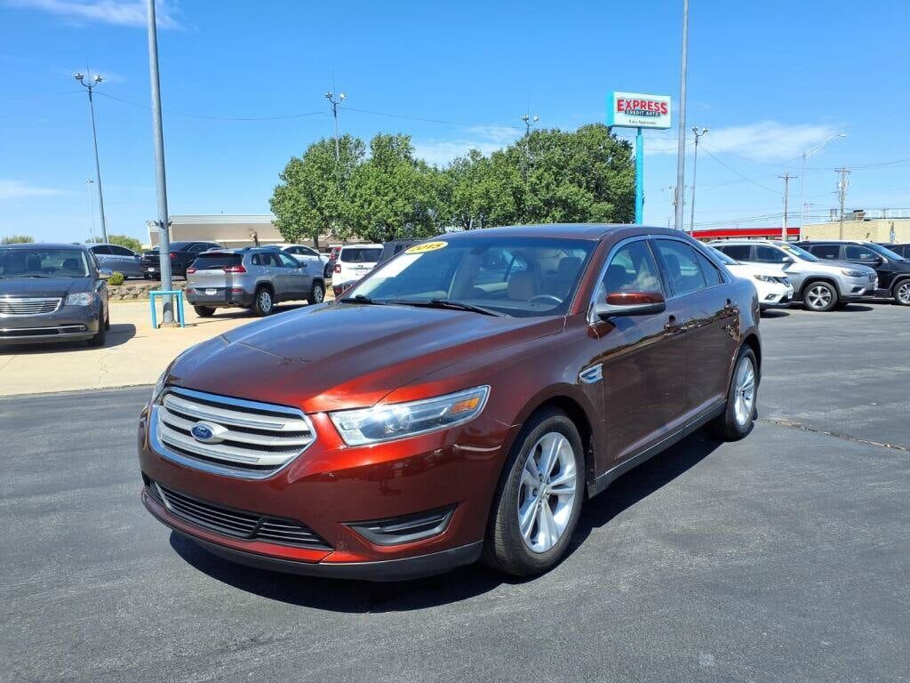 2015 FORD Taurus