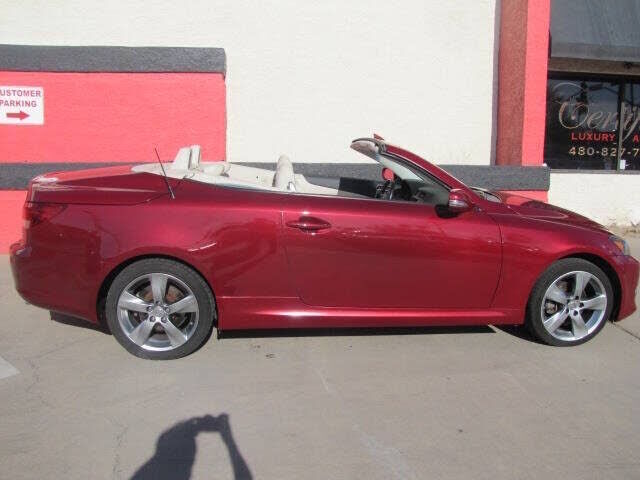 2011 LEXUS IS