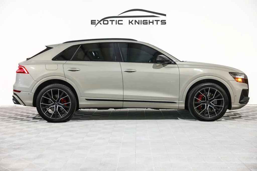 2021 AUDI SQ8
