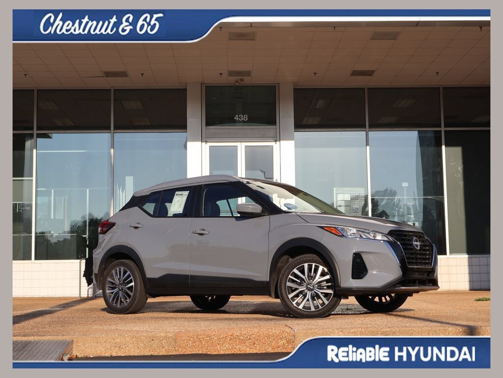 2023 NISSAN Kicks