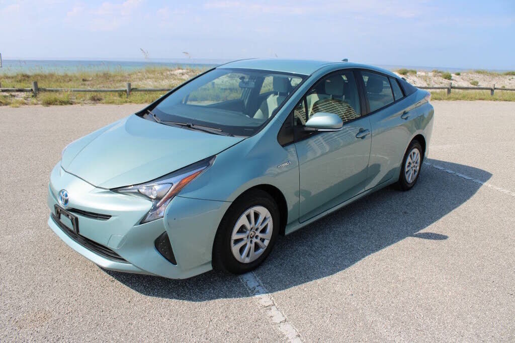 2016 TOYOTA PRIUS