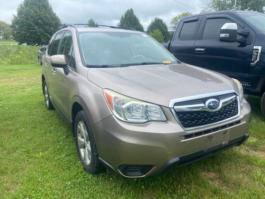 2014 SUBARU Forester