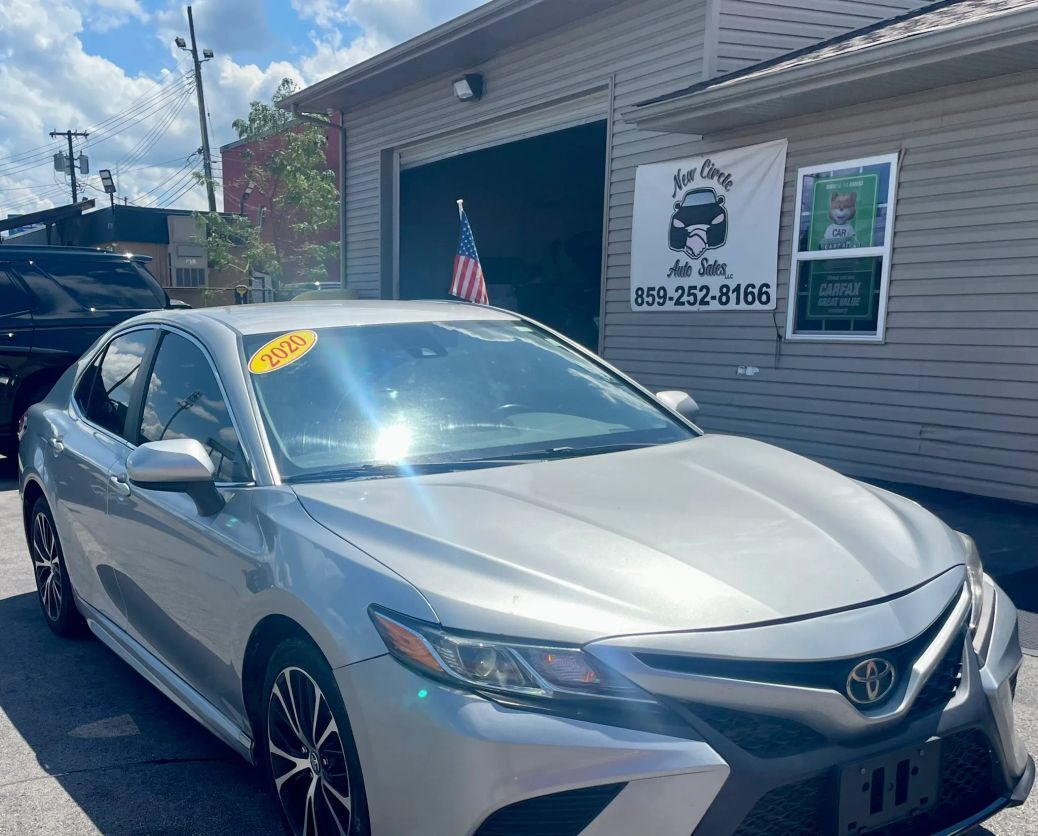 2020 TOYOTA Camry