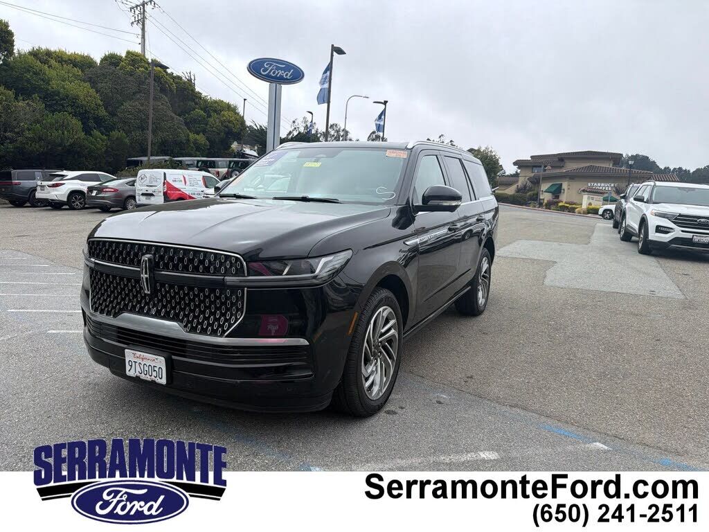 2025 LINCOLN Navigator