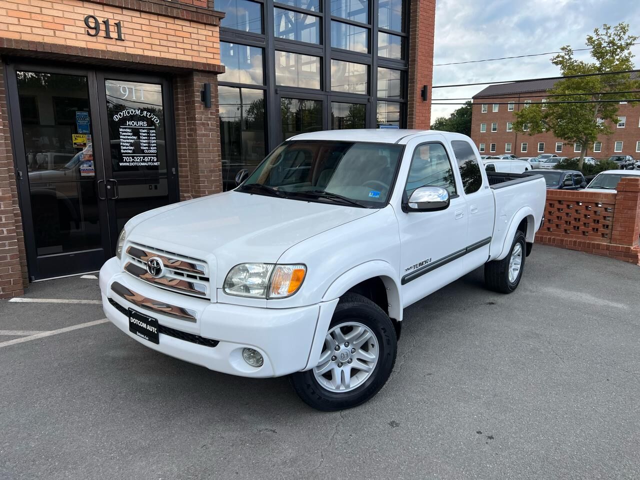 2004 TOYOTA Tundra