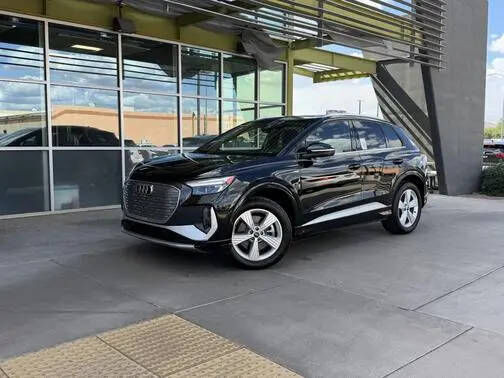 2023 AUDI Q4