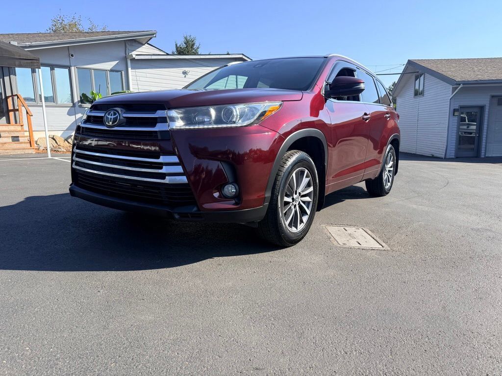 2018 TOYOTA Highlander