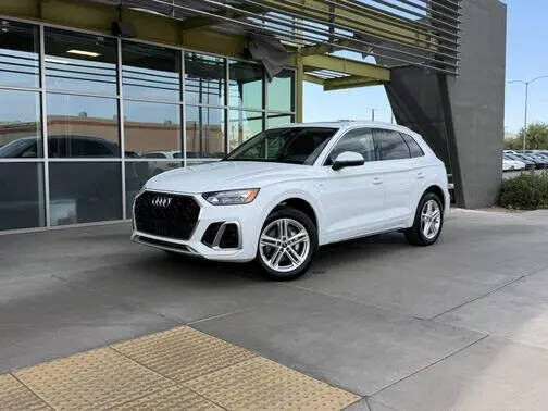 2025 AUDI Q5 e