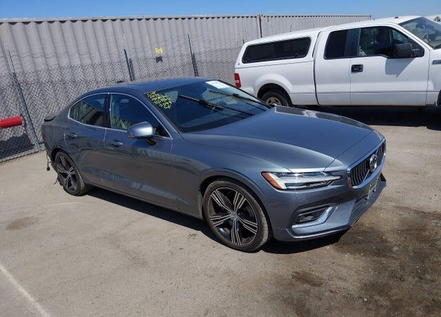 2019 VOLVO S60