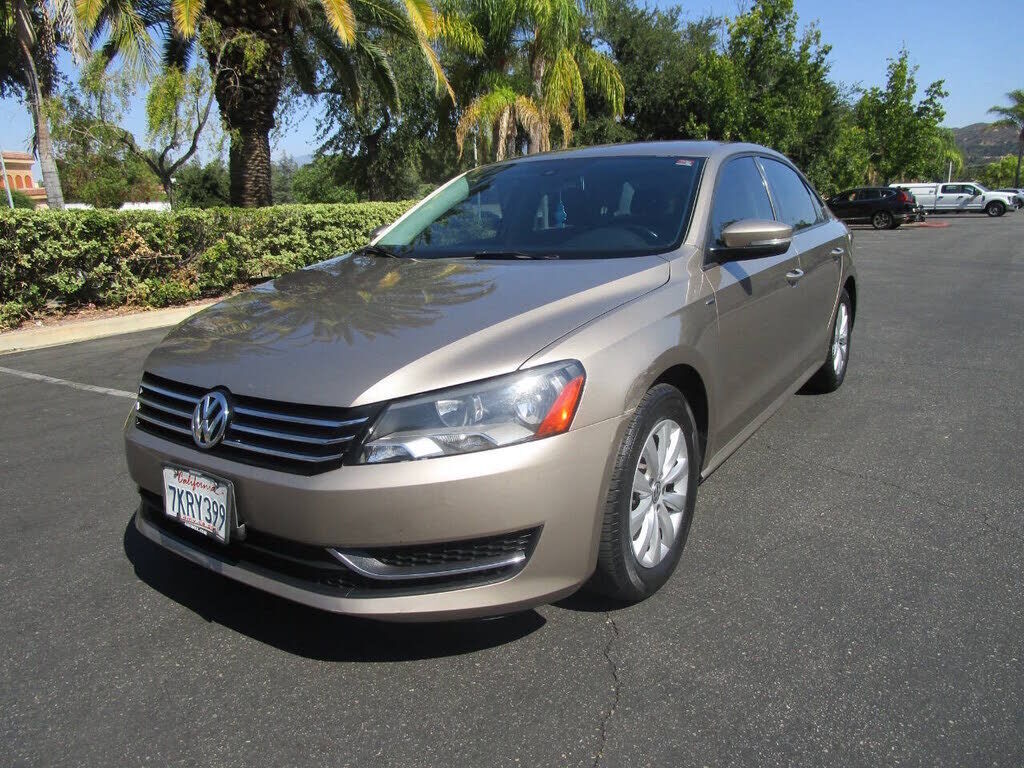 2015 VOLKSWAGEN Passat