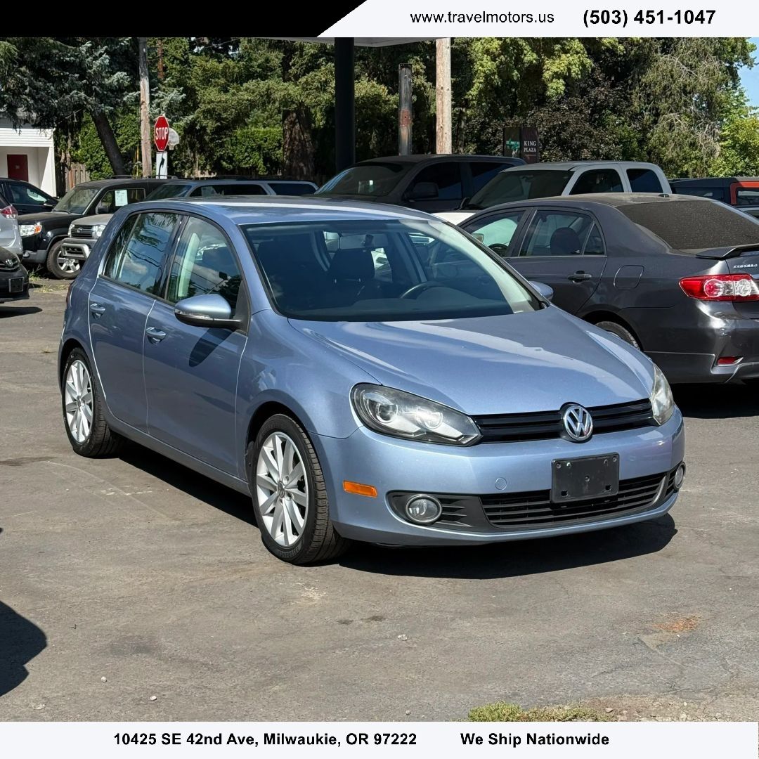 2011 VOLKSWAGEN Golf
