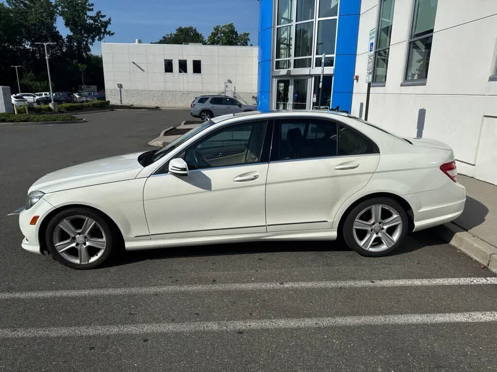 2011 MERCEDES-BENZ C-Class