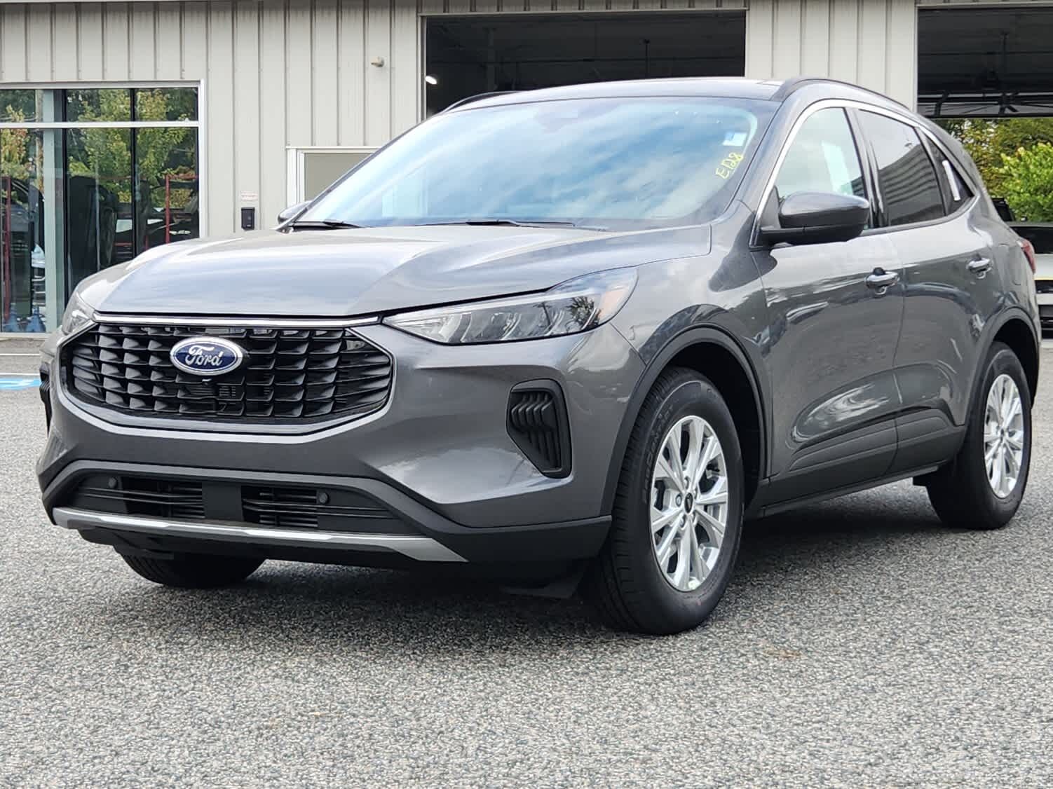 2024 FORD Escape