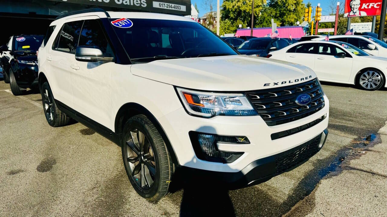 2017 FORD Explorer