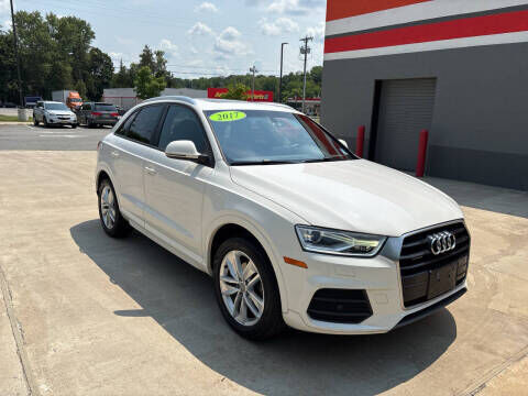 2017 AUDI Q3