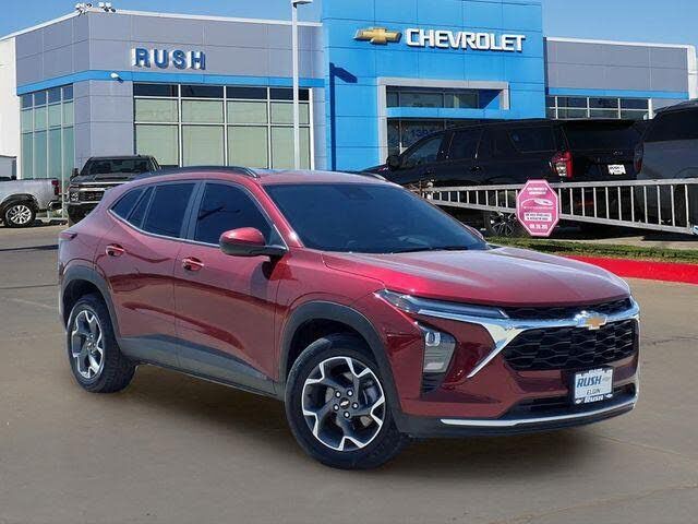 2025 CHEVROLET Trax