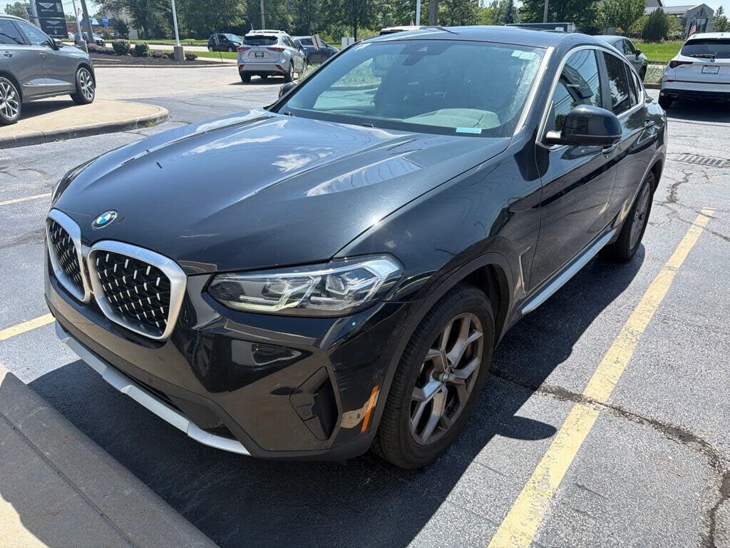 2022 BMW X4