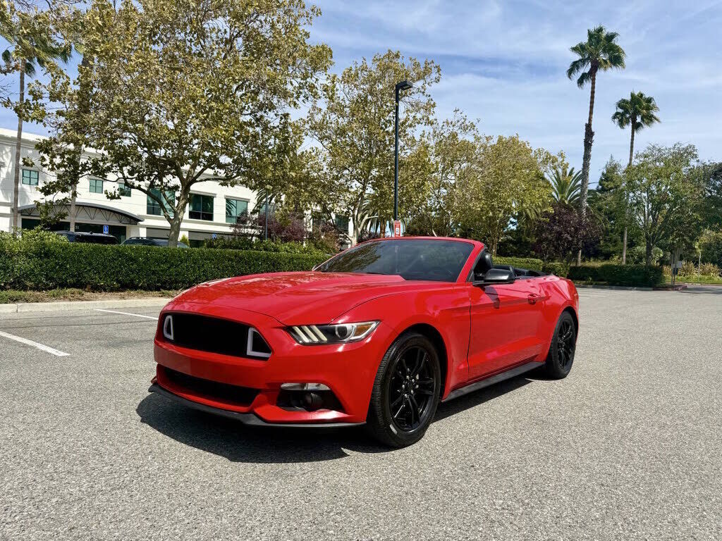 2015 FORD Mustang