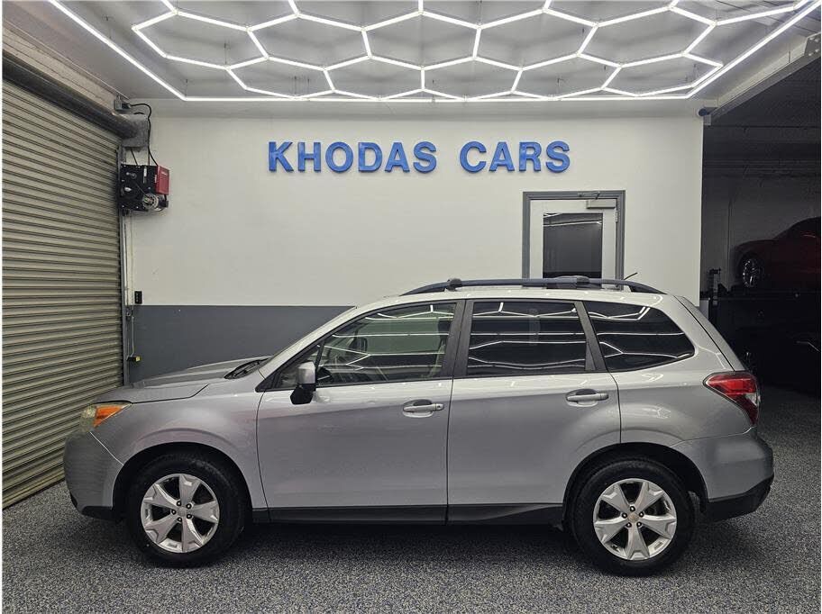 2014 SUBARU Forester
