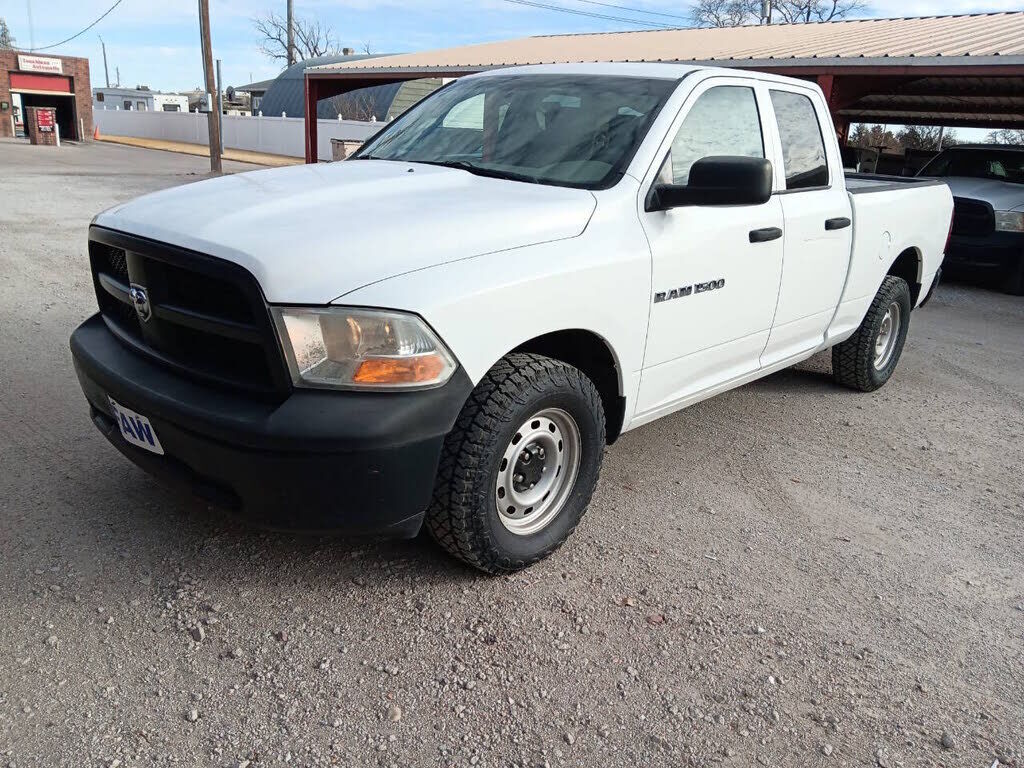 2012 DODGE Ram