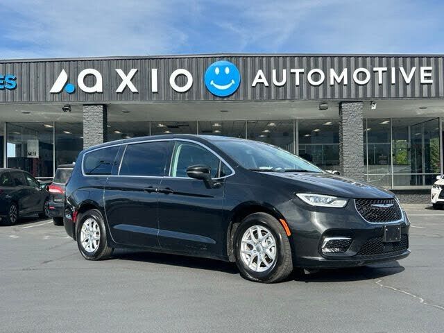 2023 CHRYSLER Pacifica