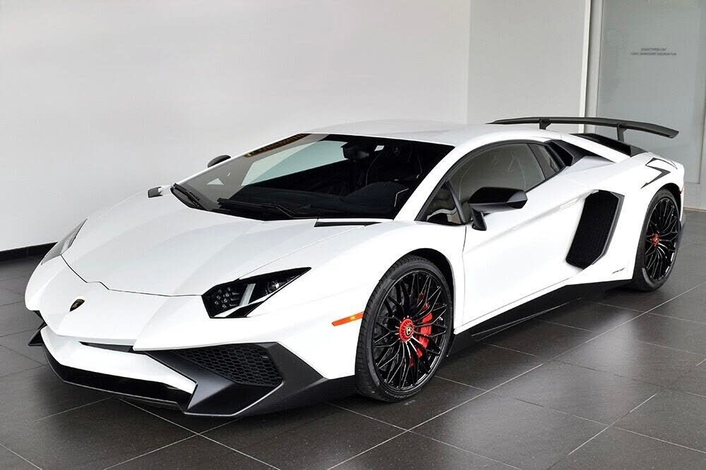 2016 LAMBORGHINI Aventador