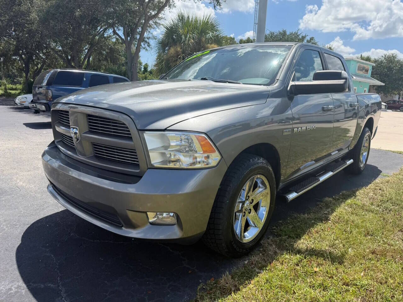 2012 DODGE Ram