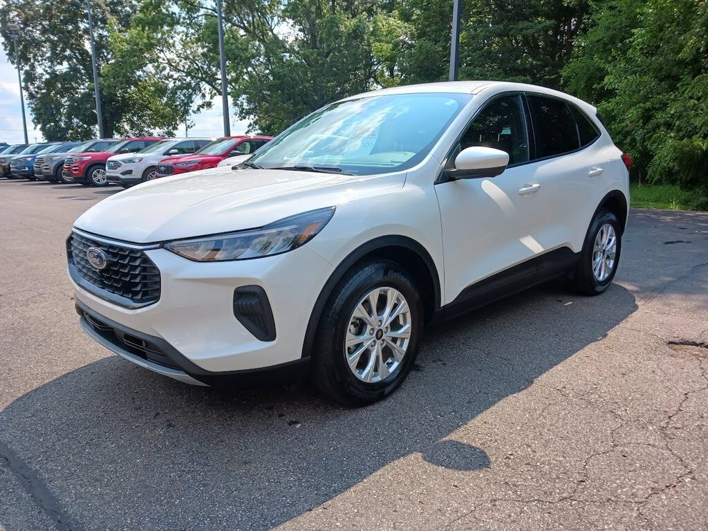 2023 FORD Escape