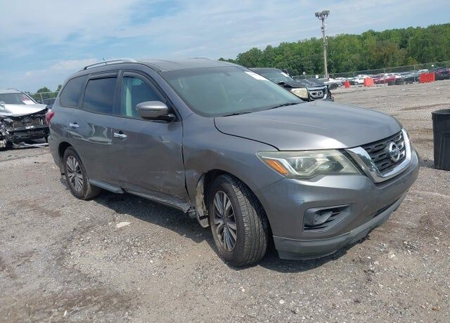 2017 NISSAN Pathfinder