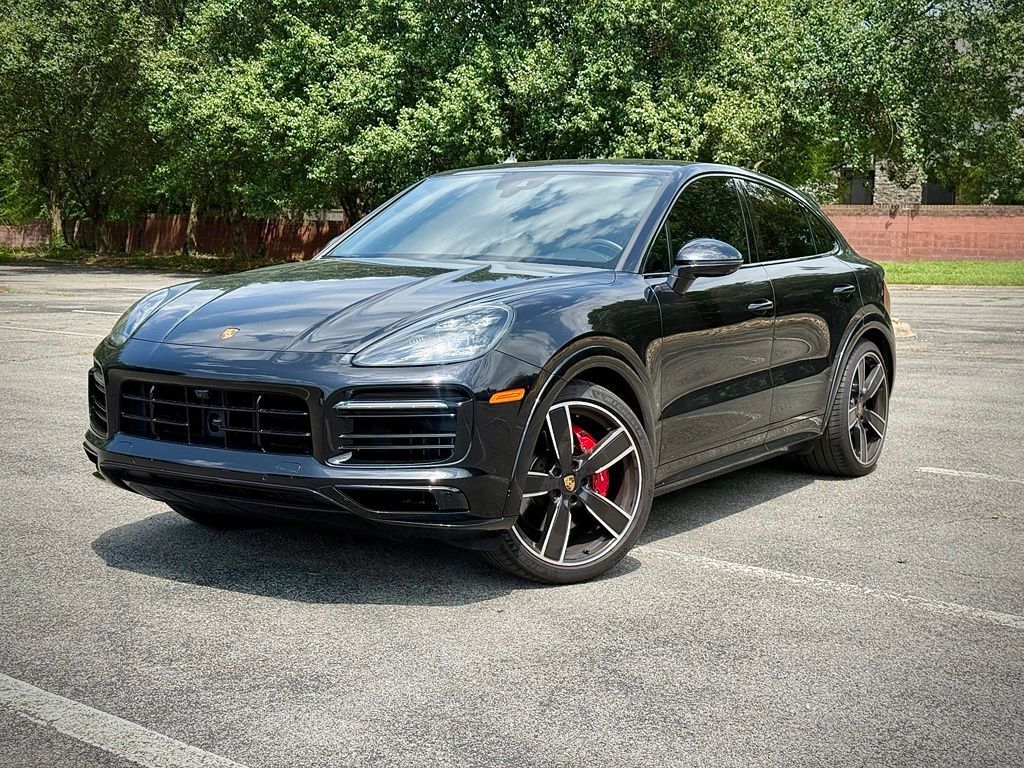 2022 PORSCHE Cayenne