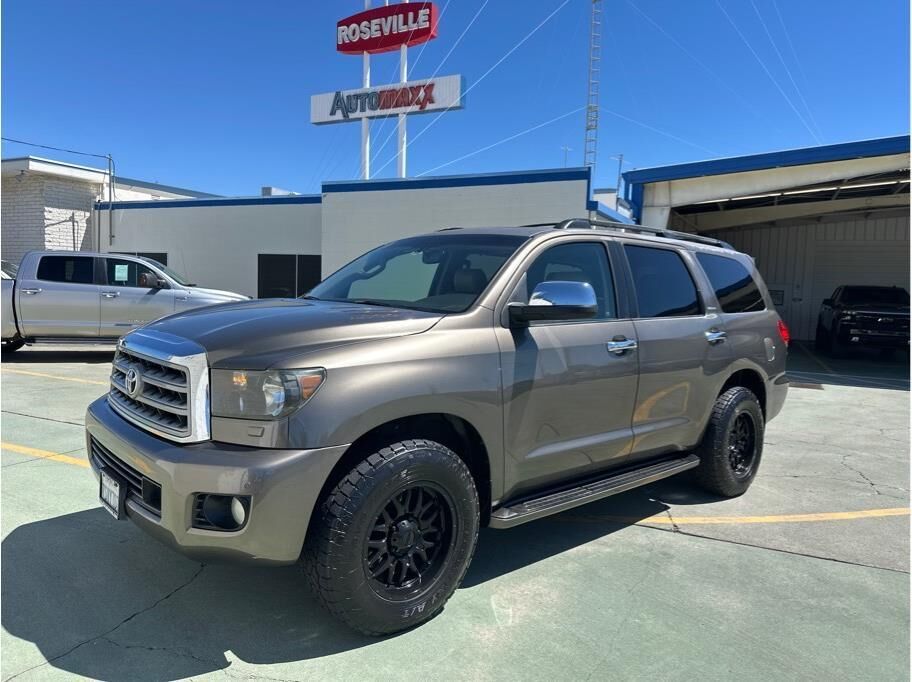 2008 TOYOTA Sequoia