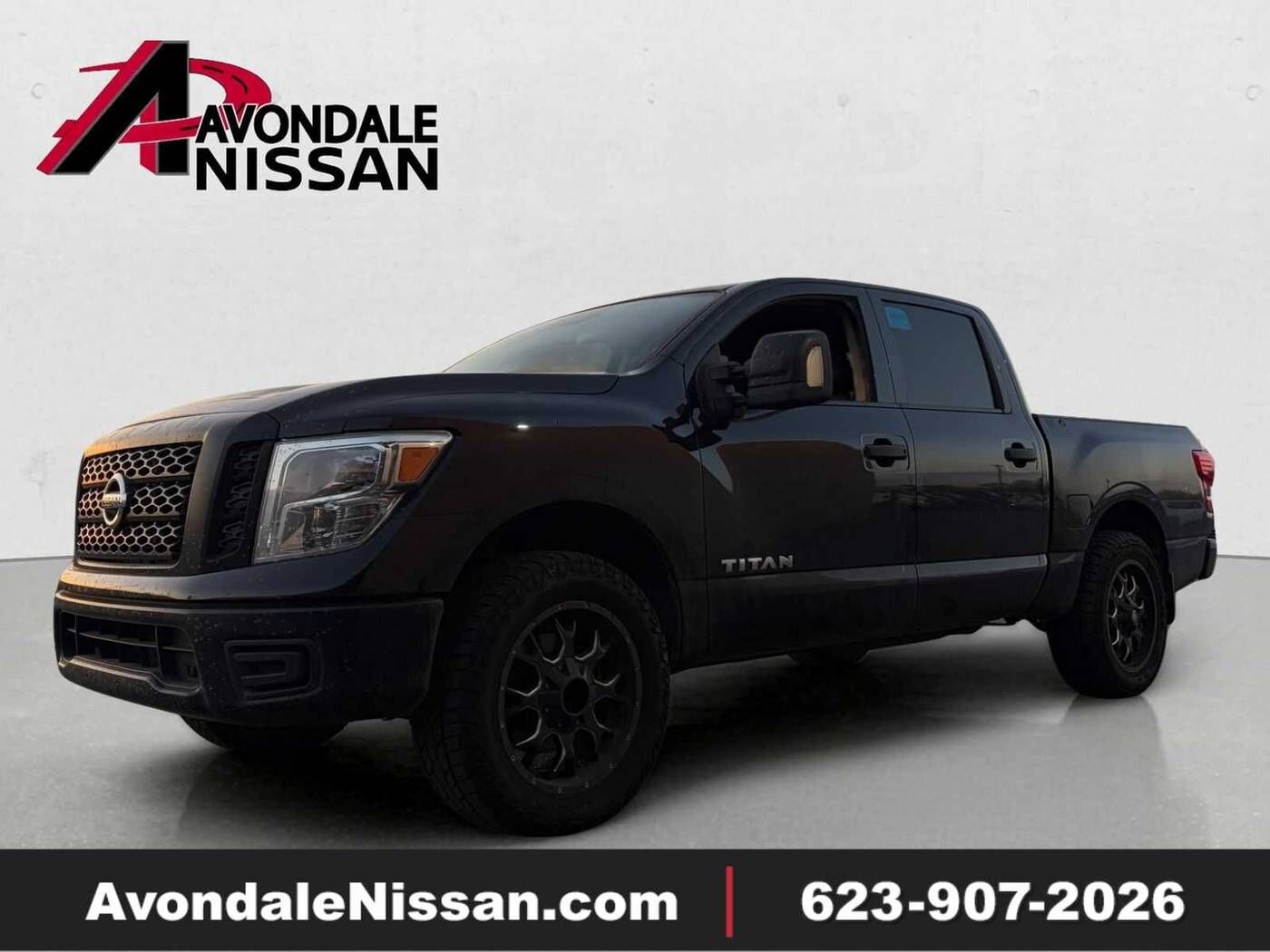 2017 NISSAN Titan