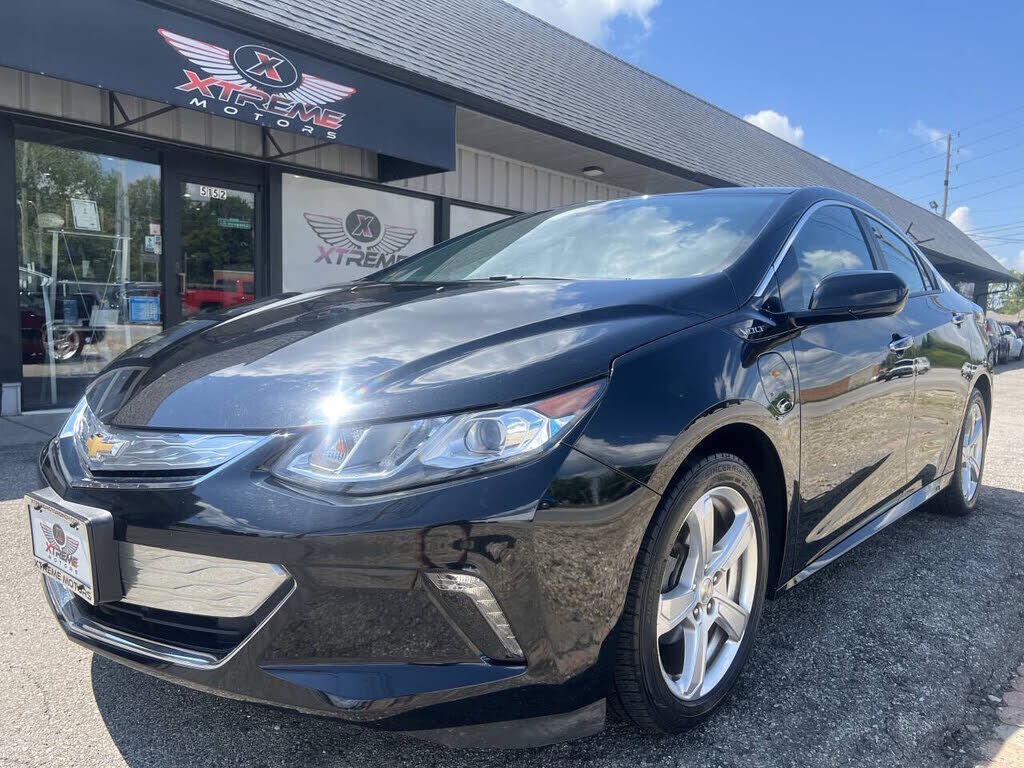 2017 CHEVROLET Volt