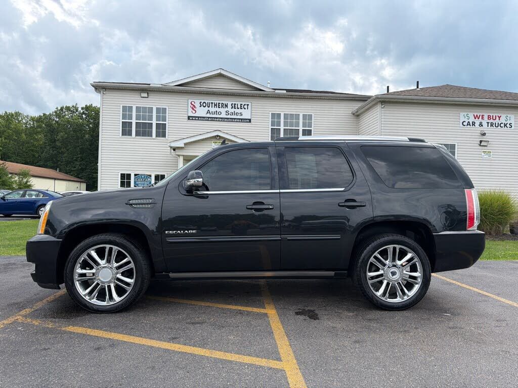 2013 CADILLAC Escalade