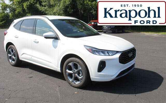 2023 FORD Escape