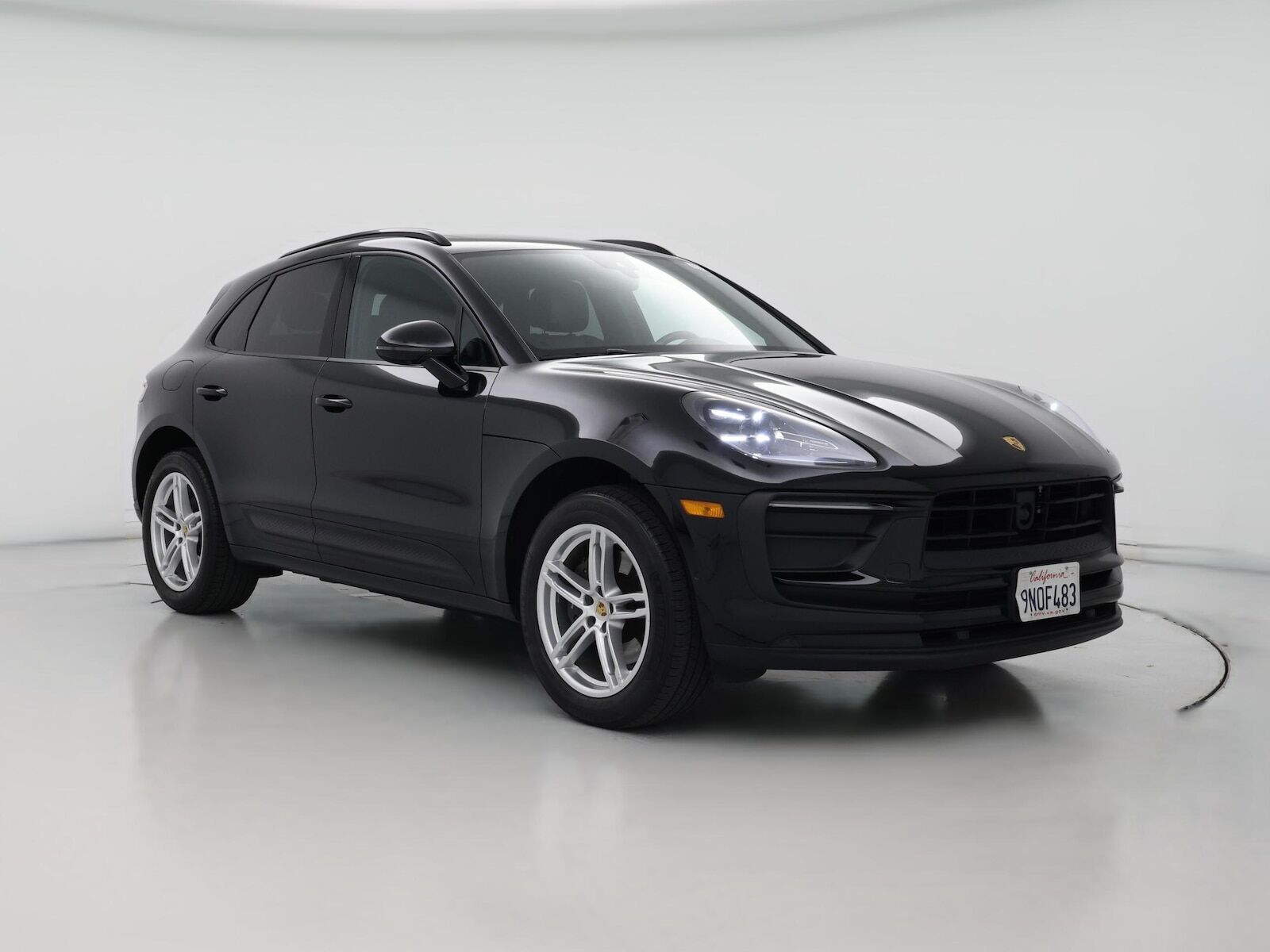 2024 PORSCHE Macan