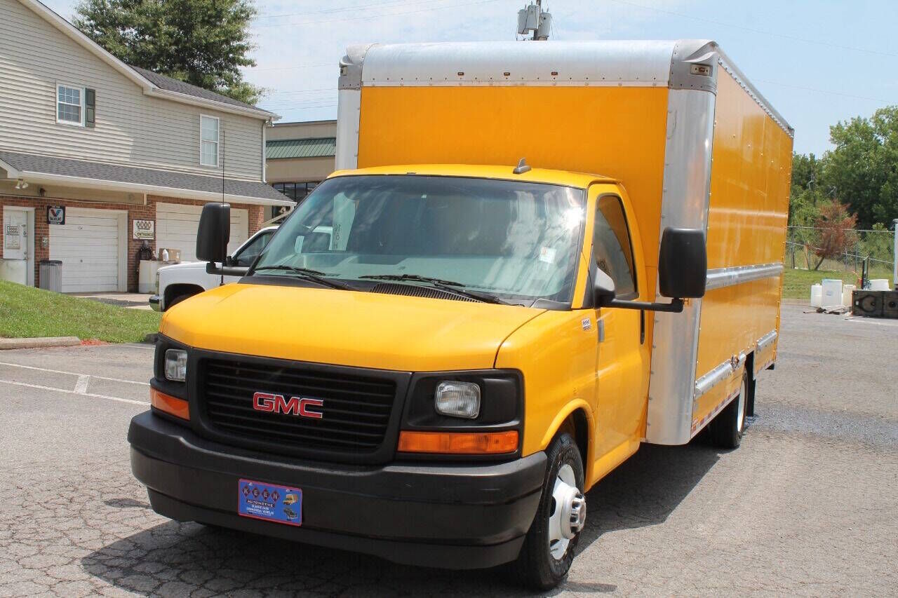 2017 GMC Savana