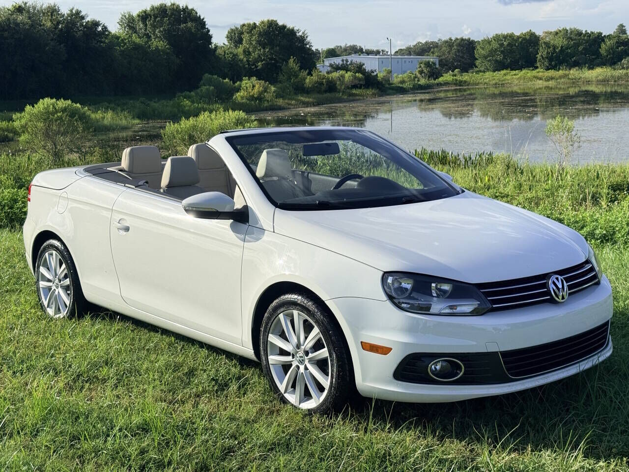 2012 VOLKSWAGEN Eos