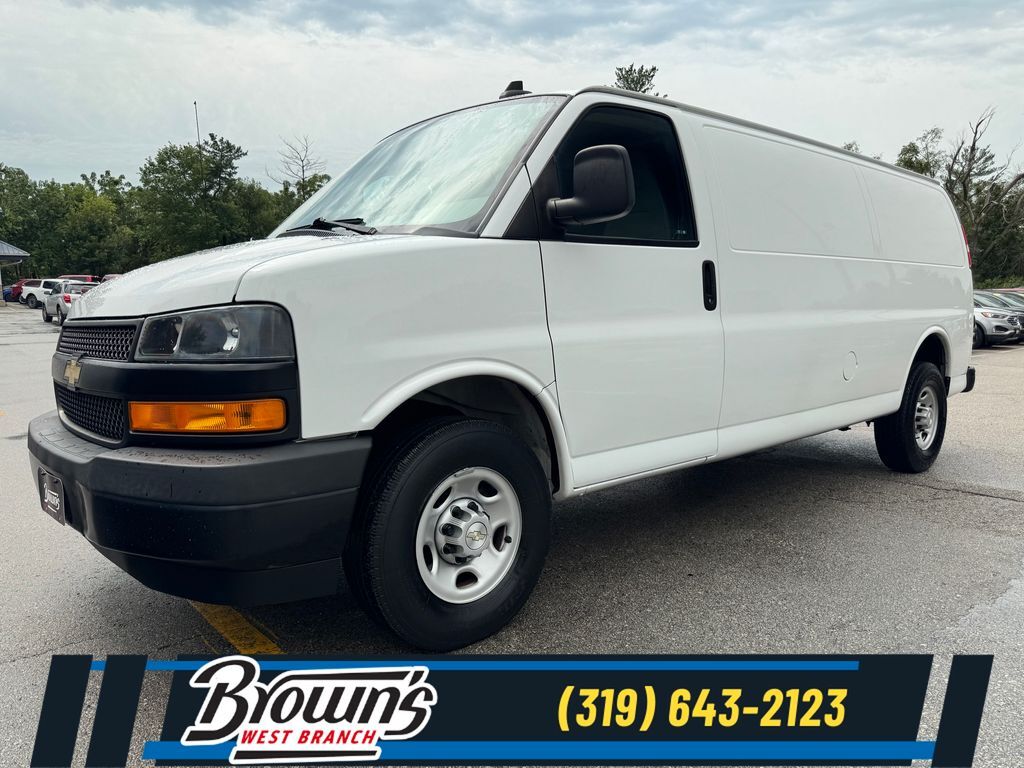 2022 CHEVROLET Express