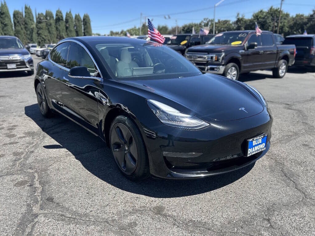 2019 TESLA Model 3