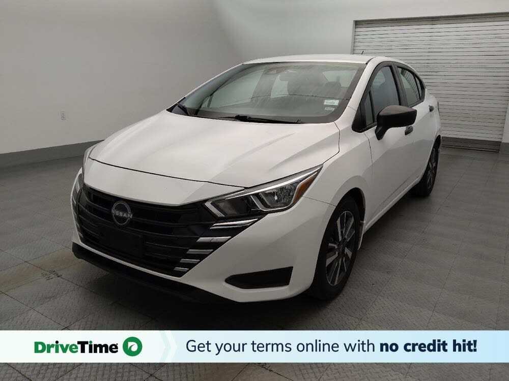 2024 NISSAN Versa