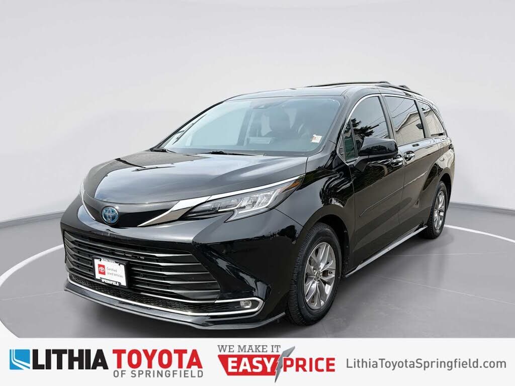 2022 TOYOTA Sienna