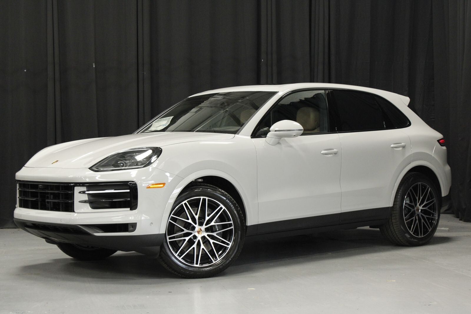 2026 PORSCHE Cayenne
