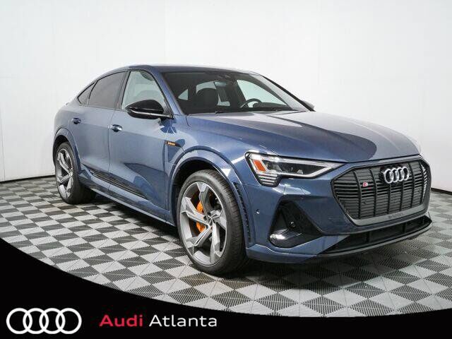 2023 AUDI e-tron