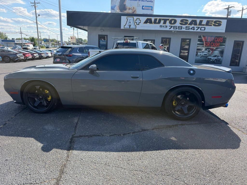 2017 DODGE Challenger