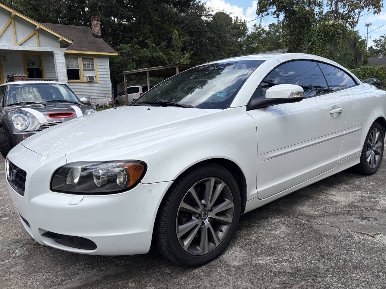 2010 VOLVO C70