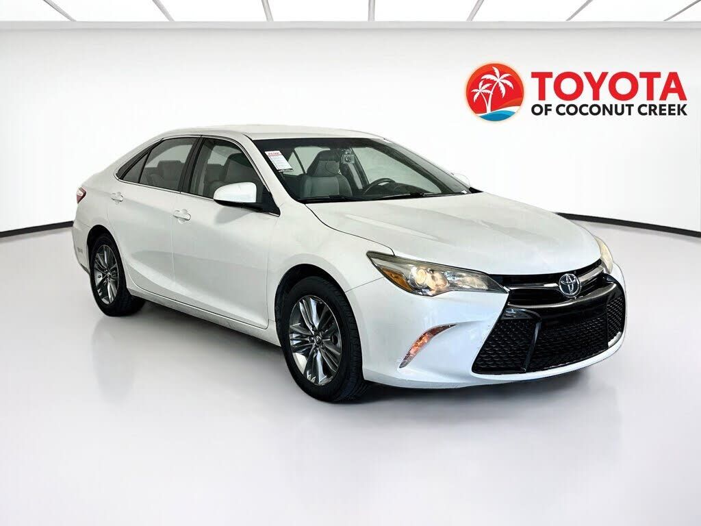 2017 TOYOTA Camry