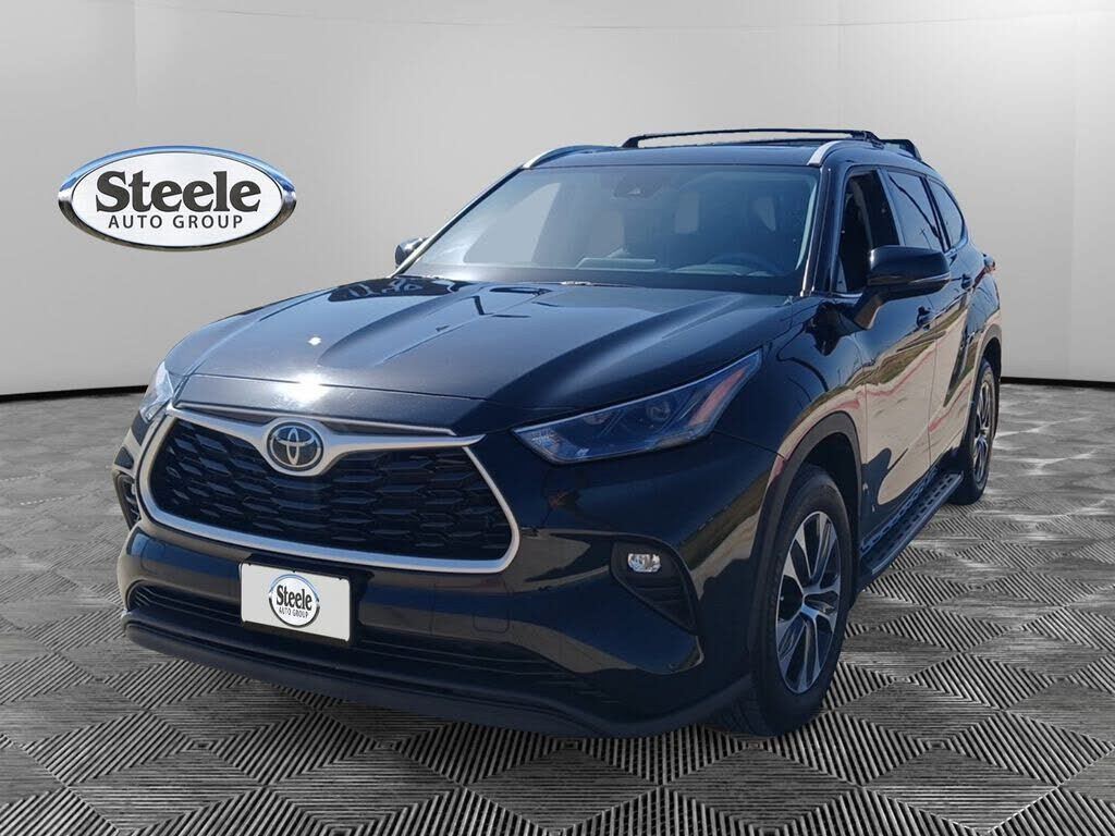 2022 TOYOTA Highlander