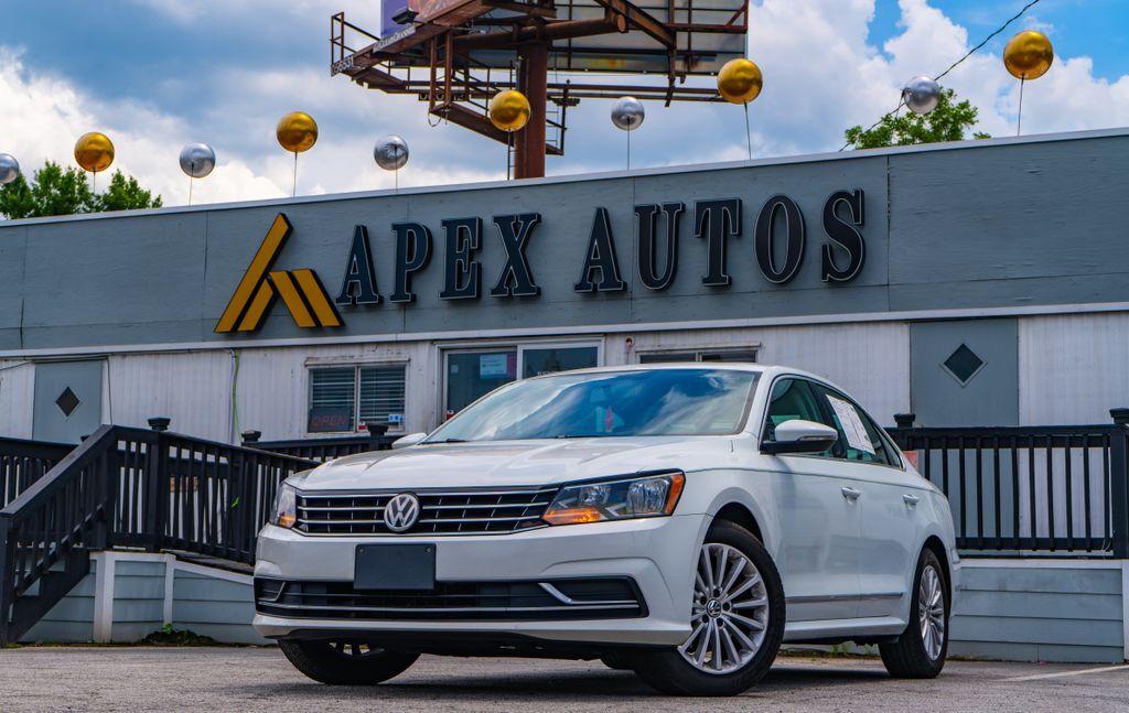 2017 VOLKSWAGEN Passat